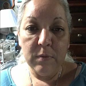 Meet your Posher, Claudia